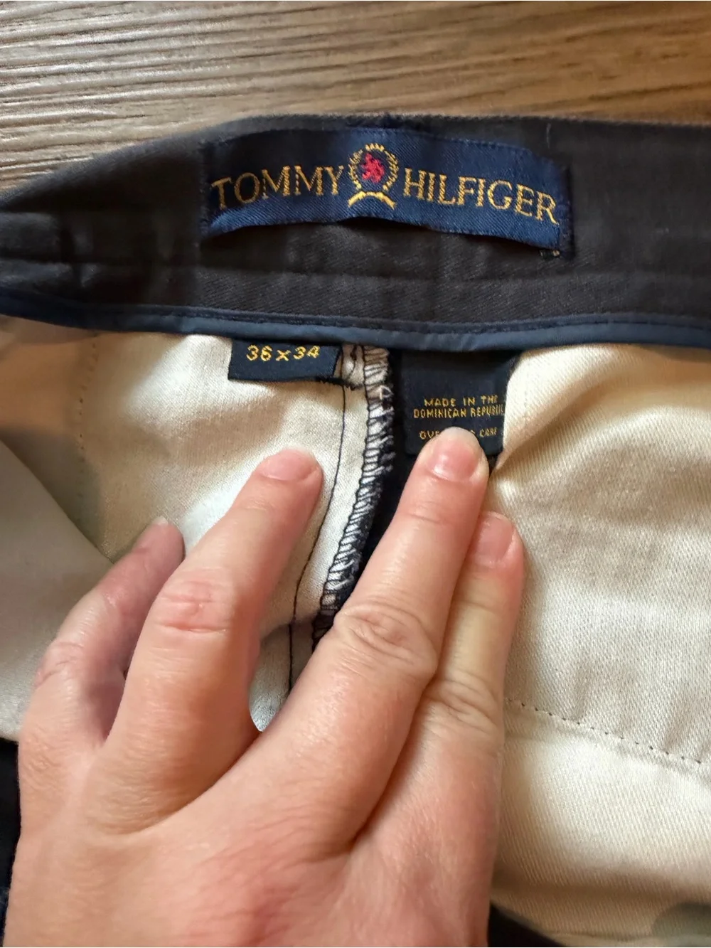 Vintage Tommy Hilfiger Men's Classic Pleated Dress Pants – Black